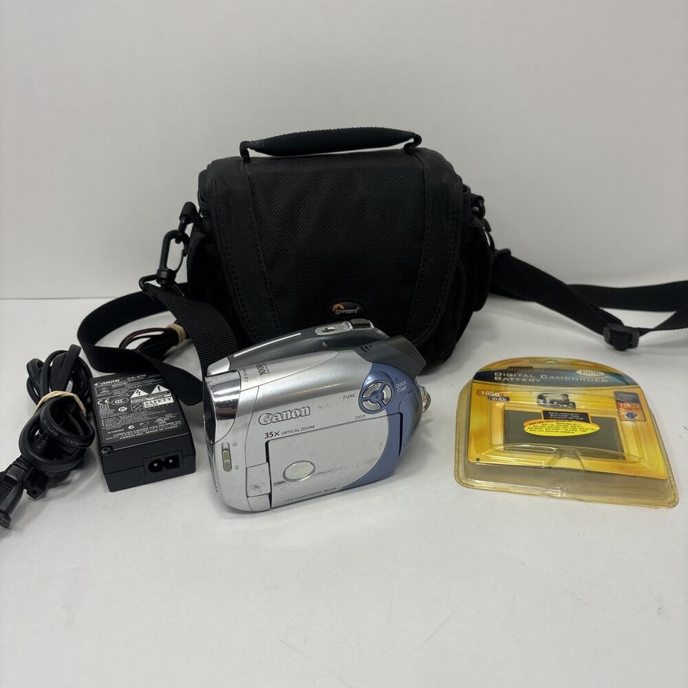 Y2K Canon DC210 DVD Video Camcorder 35x Optical Zoom W/ Battery & Charger